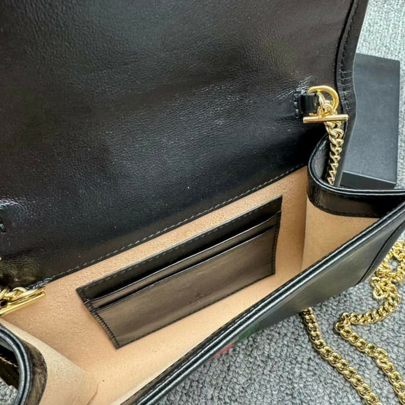 100% Authentic Gucci Rajah Leather Crossbody Bag - Picture 13 of 14